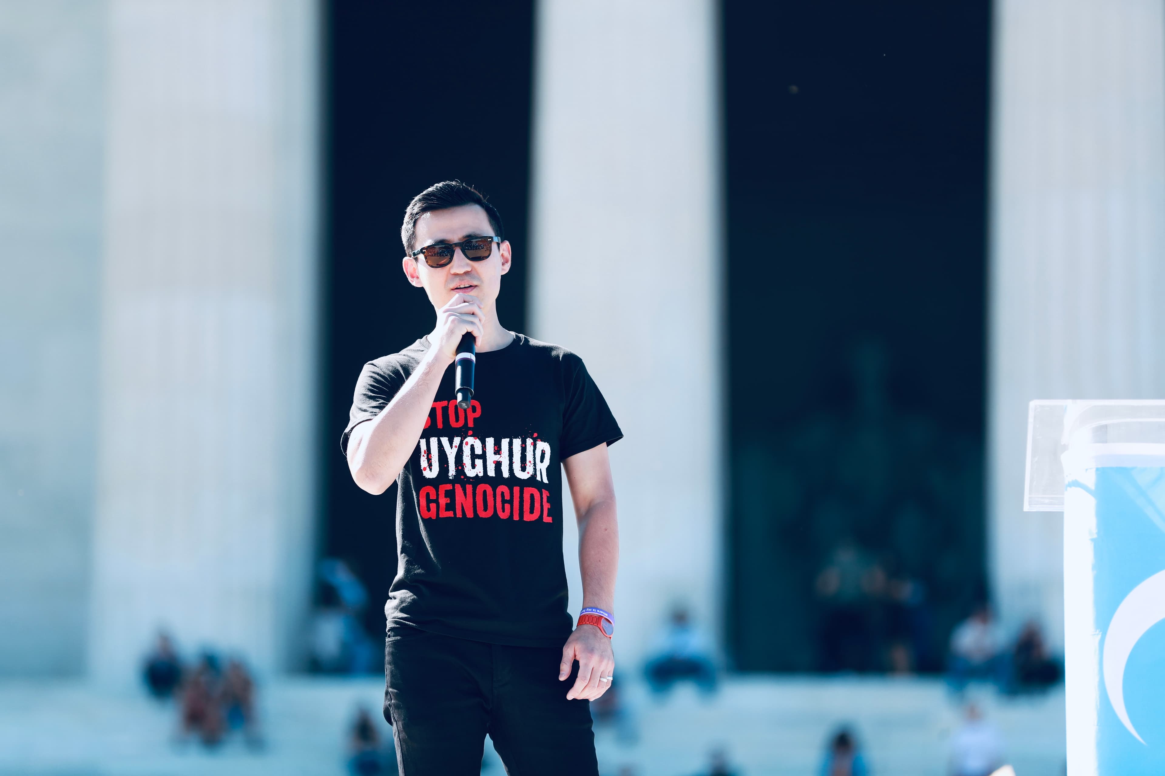 Kuzzat Altay, Washington DC’de Uygur hakları mitinginde konuşuyor